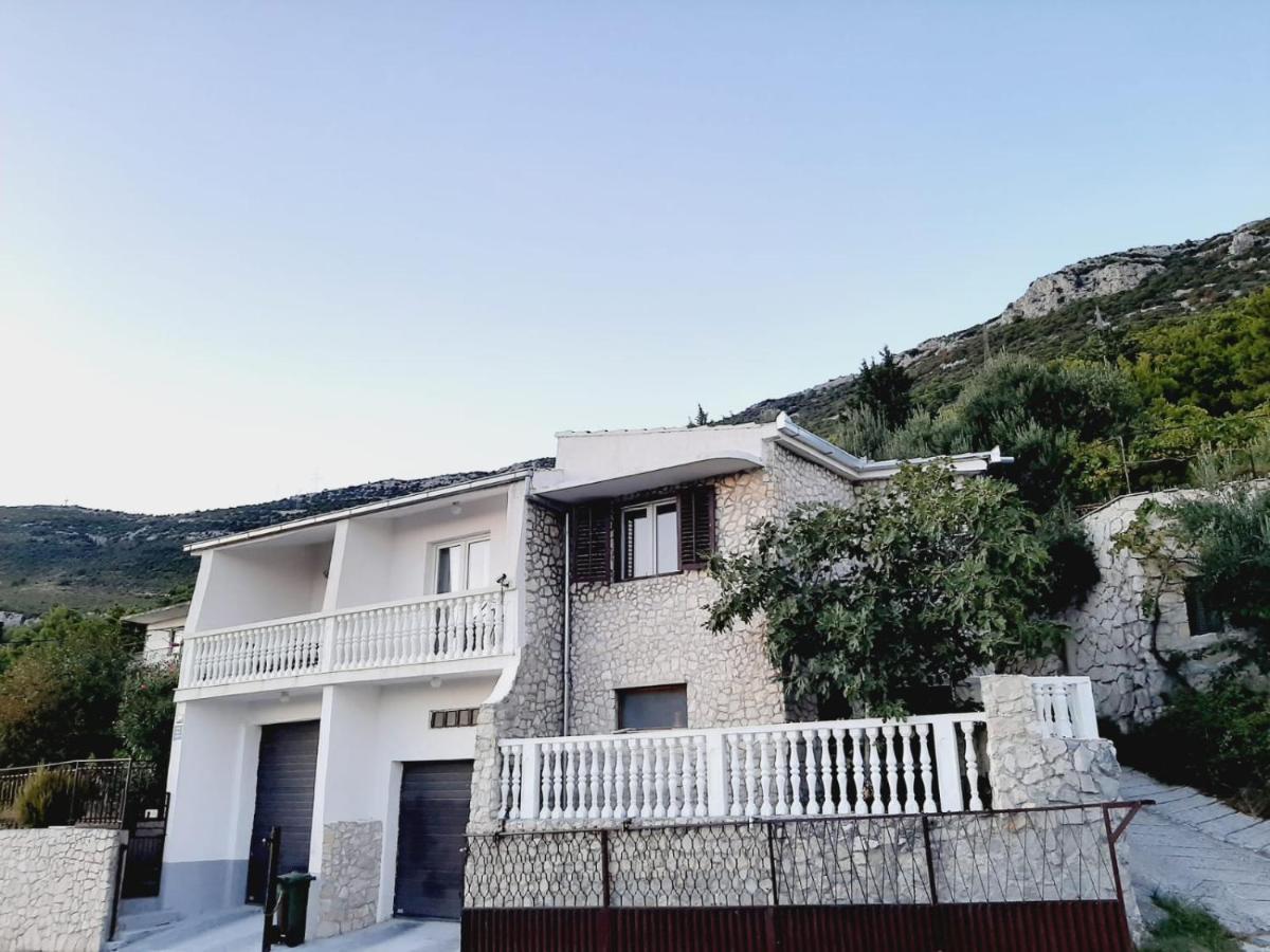 Apartment Natali Kaštel Stari エクステリア 写真