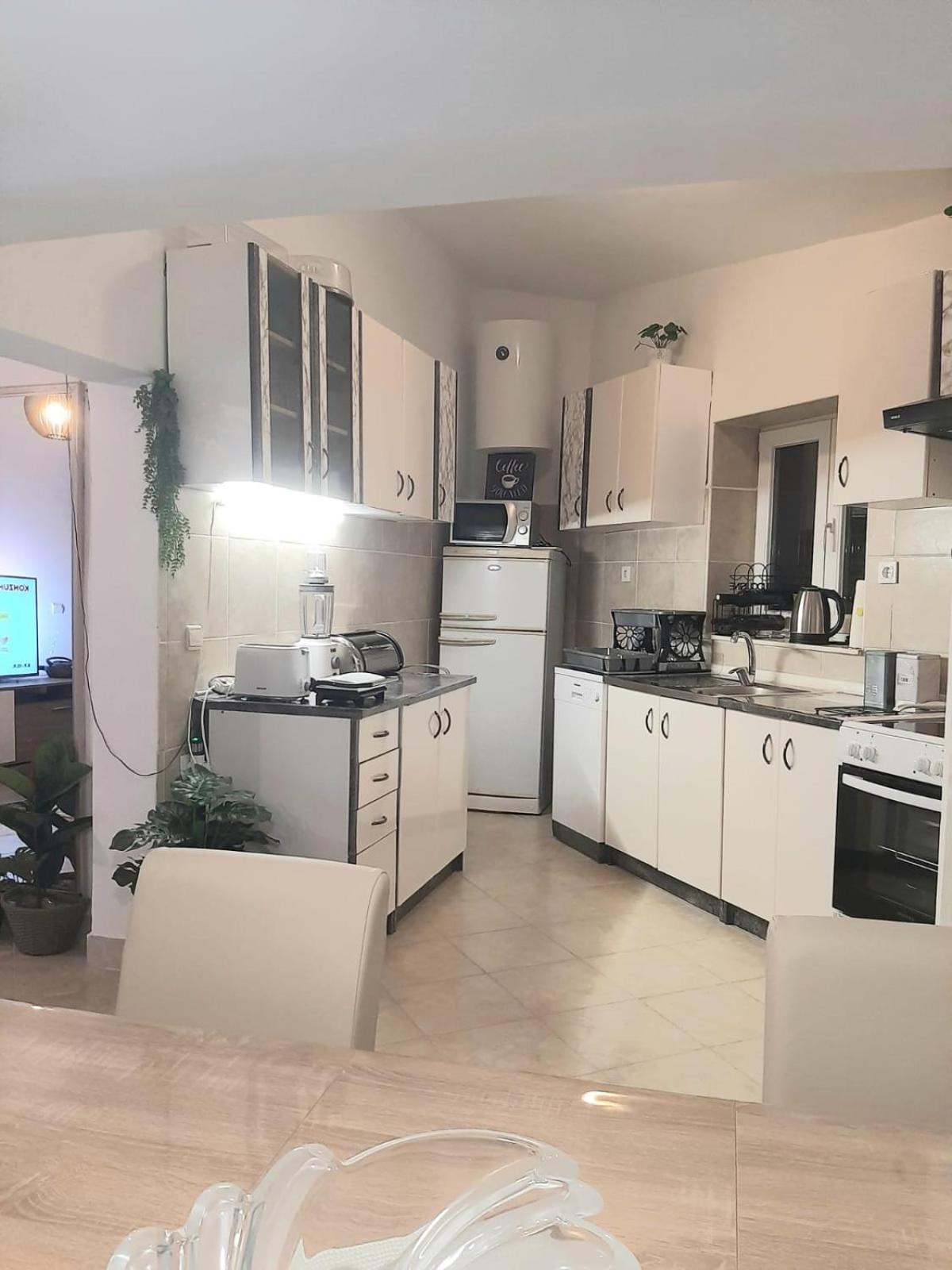 Apartment Natali Kaštel Stari エクステリア 写真
