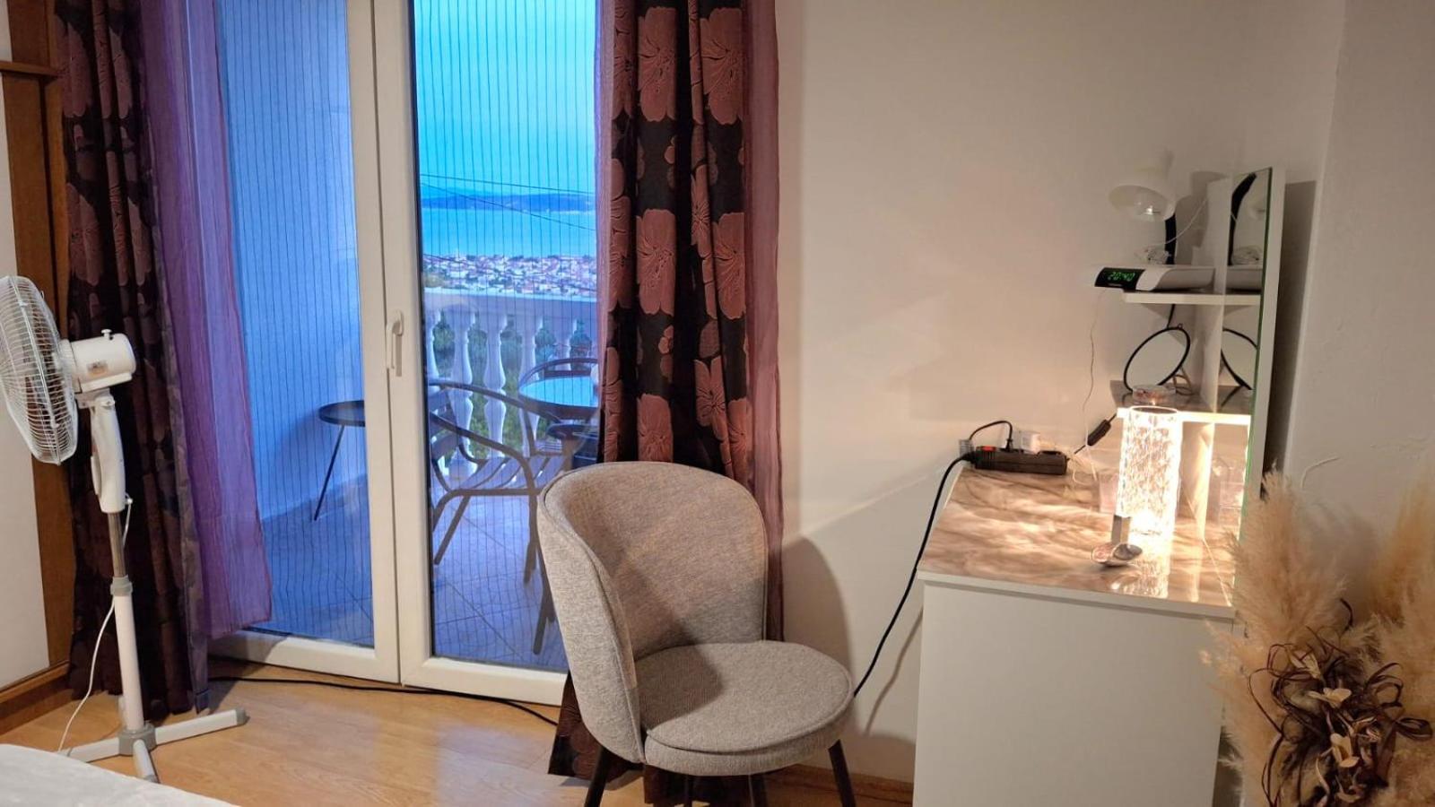 Apartment Natali Kaštel Stari エクステリア 写真